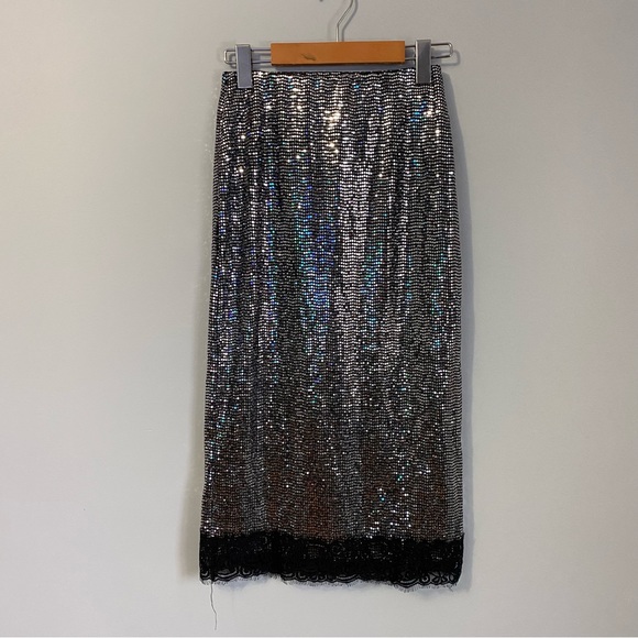 Zara Silver Mini Sequin Midi Skirt with Black Lace Trim - Picture 2 of 6